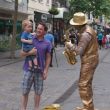 Het straattheater in Gibraltar vond Bram spannend...